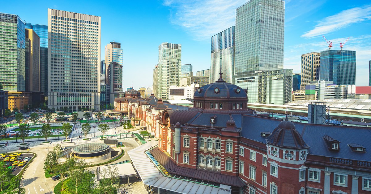 The red-brick Marunouchi building of Tokyo Station